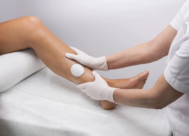 HydroClean wound dressing